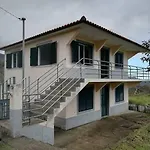 Correia - Ribeiro Frio Prázdninový dům