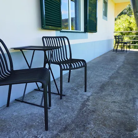 Correia - Ribeiro Frio Vakantiehuis São Roque do Faial