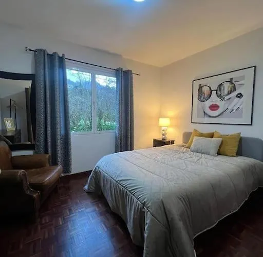 Correia - Ribeiro Frio Hébergement de vacances São Roque do Faial